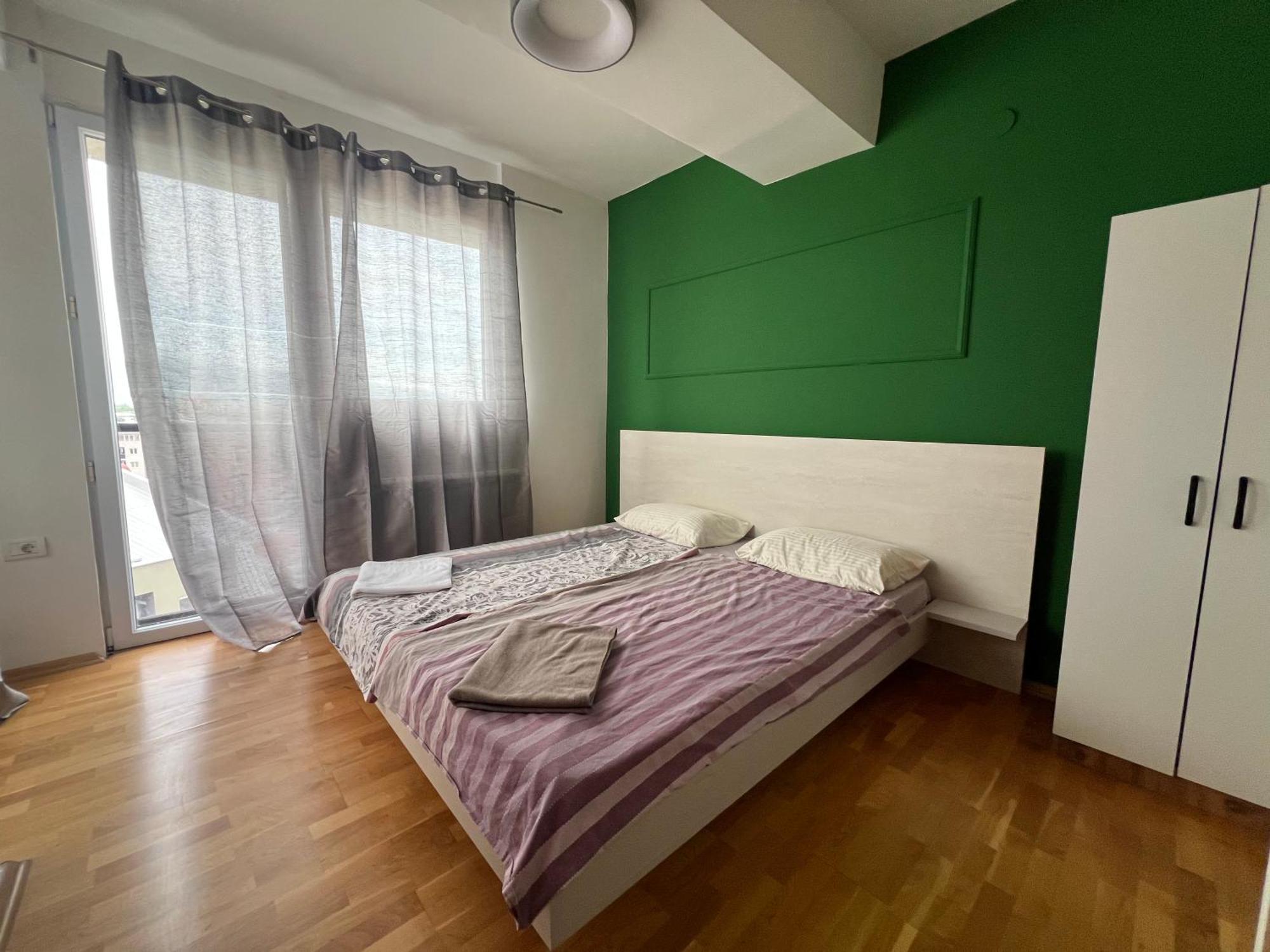 Lush Penthouses - Eluxory Apts *